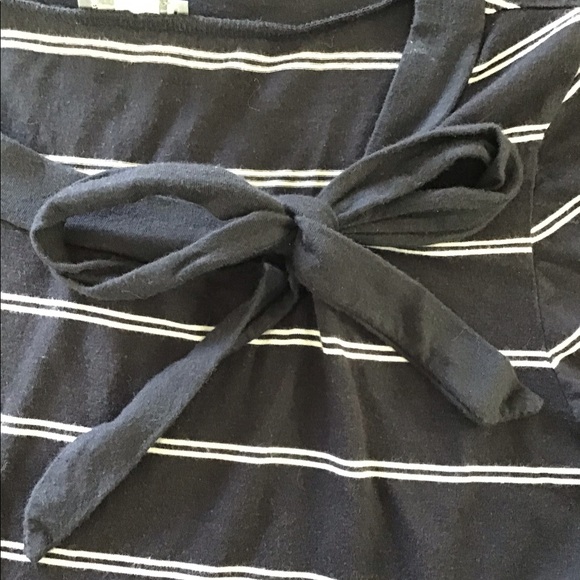 Ann Taylor Long Sleeve Shirt w Bow |M| - Picture 2 of 3